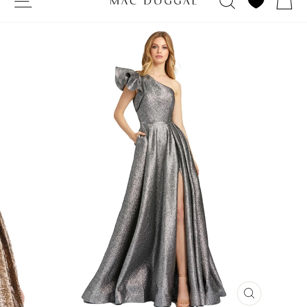 Mac Duggal Platinum gown Size 4